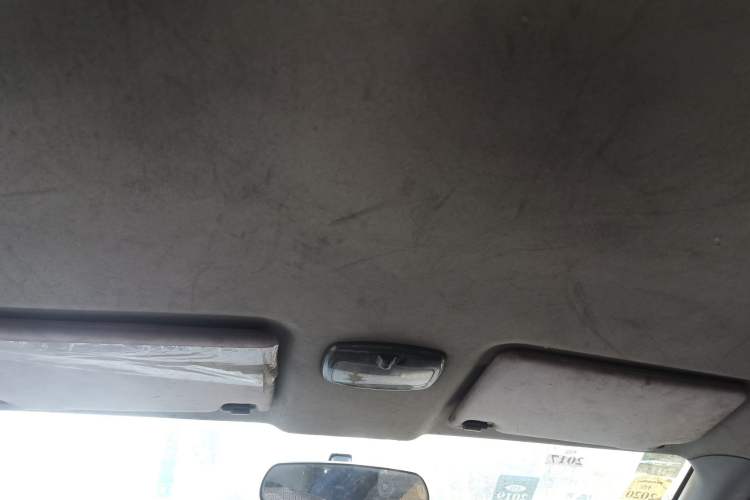 Used Dongfeng Shuaike 2010 1.6L Manual Utility Version Headliner