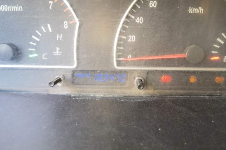 Used Dongfeng Shuaike 2010 1.6L Manual Utility Version Odometer Close Up
