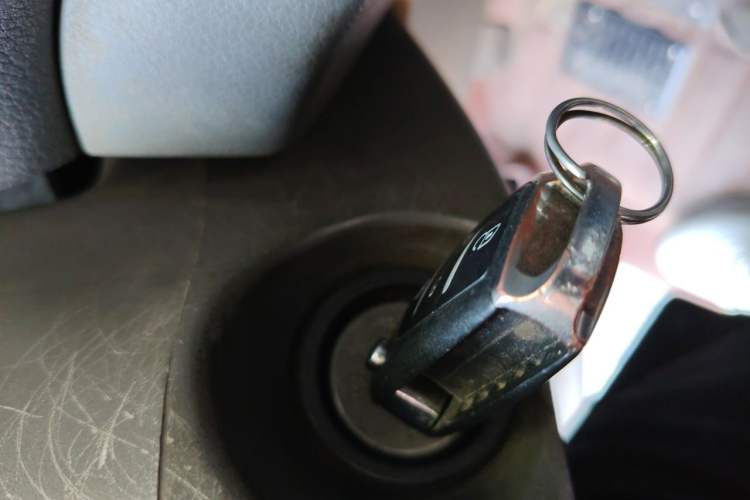 Used Dongfeng Shuaike 2010 1.6L Manual Utility Version Vehicle Key