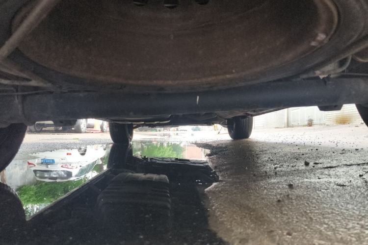 Used Dongfeng Shuaike 2010 1.6L Manual Utility Version Chassis Rear