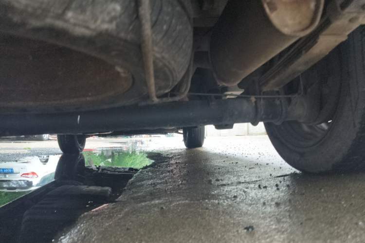 Used Dongfeng Shuaike 2010 1.6L Manual Utility Version Chassis Rear Right
