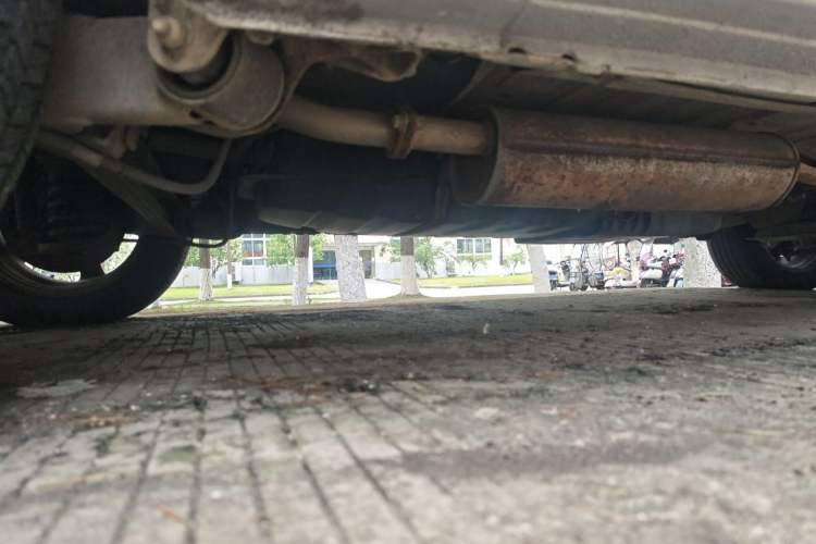 Used Dongfeng Shuaike 2010 1.6L Manual Utility Version Chassis Rear Right