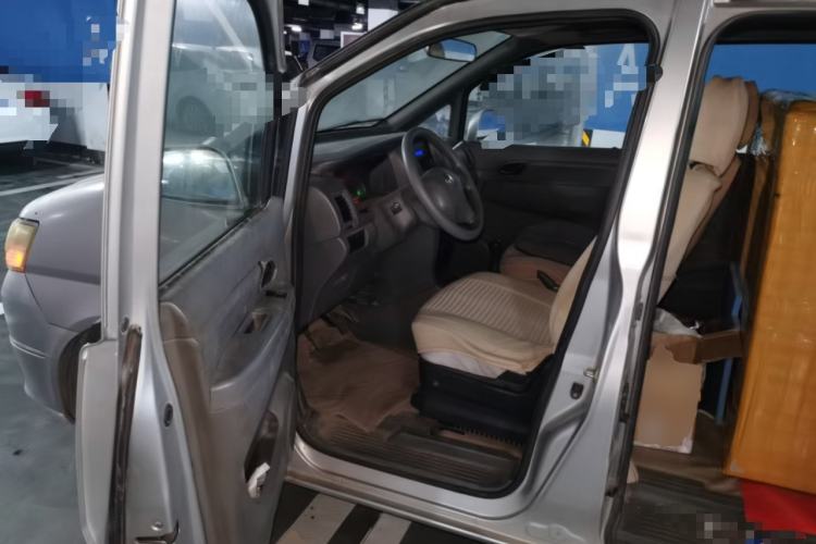 Used Dongfeng Shuaike 2010 1.6L Manual Utility Version Driver Seat