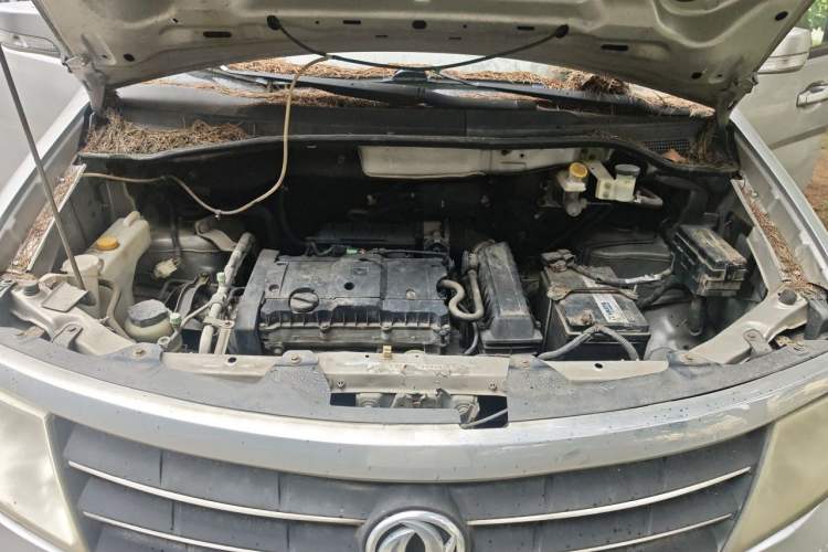 Used Dongfeng Shuaike 2010 1.6L Manual Utility Version Engine Bay