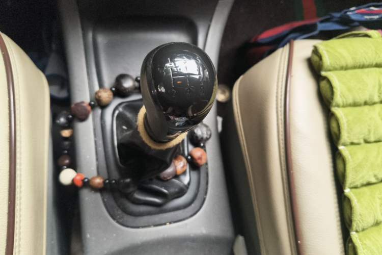 Used Dongfeng Shuaike 2010 1.6L Manual Utility Version Gear Lever