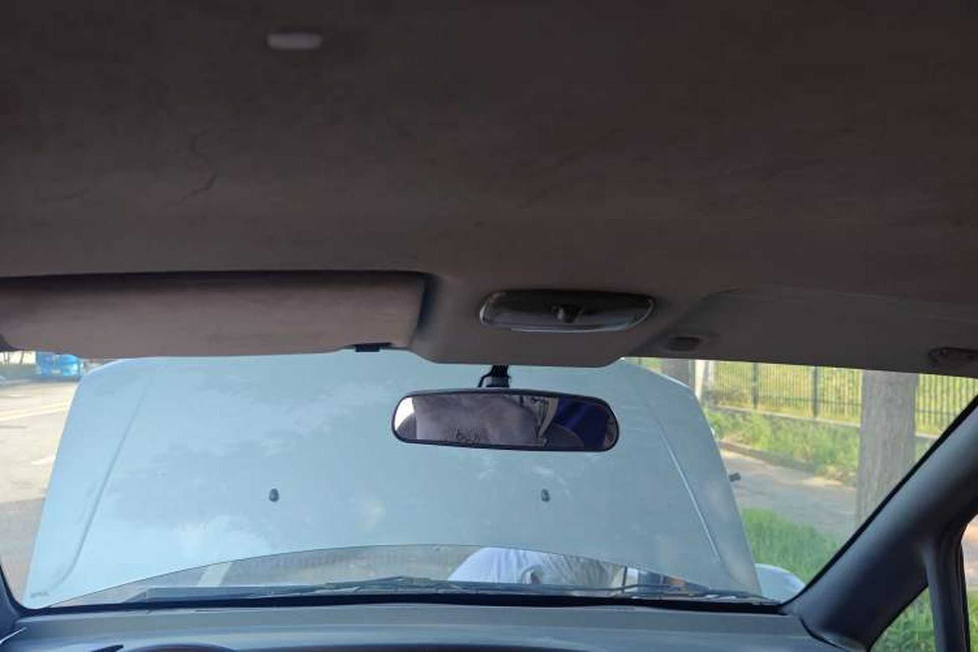 Used Dongfeng Shuaike 2010 1.6L Manual Utility Version Headliner