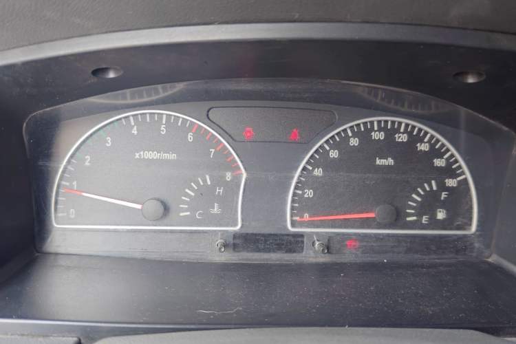 Used Dongfeng Shuaike 2010 1.6L Manual Utility Version Instrument Cluster
