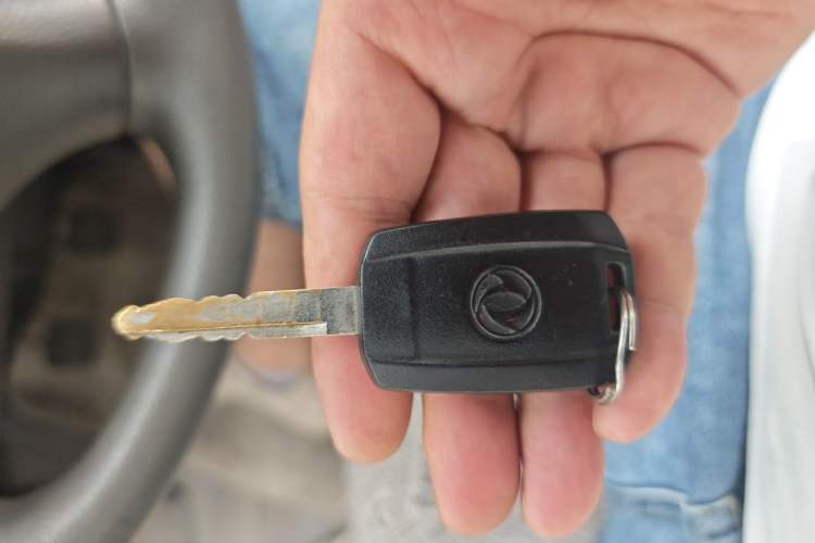Used Dongfeng Shuaike 2010 1.6L Manual Utility Version Vehicle Key
