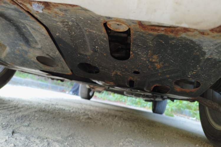 Used Dongfeng Shuaike 2010 1.6L Manual Utility Version Chassis Front