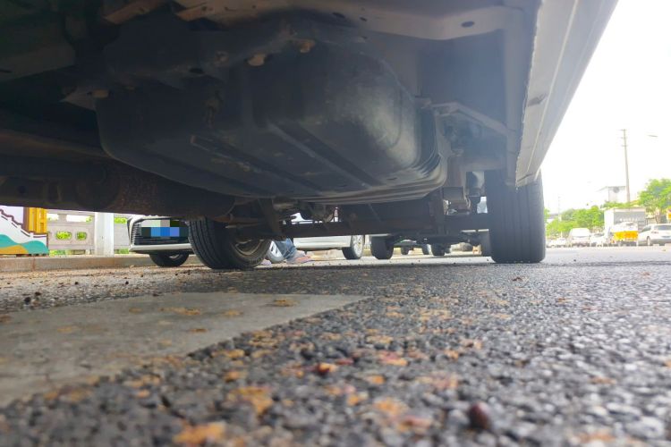 Used Dongfeng Shuaike 2010 1.6L Manual Utility Version Chassis Front Left