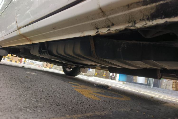 Used Dongfeng Shuaike 2010 1.6L Manual Luxury Edition Chassis Rear Left