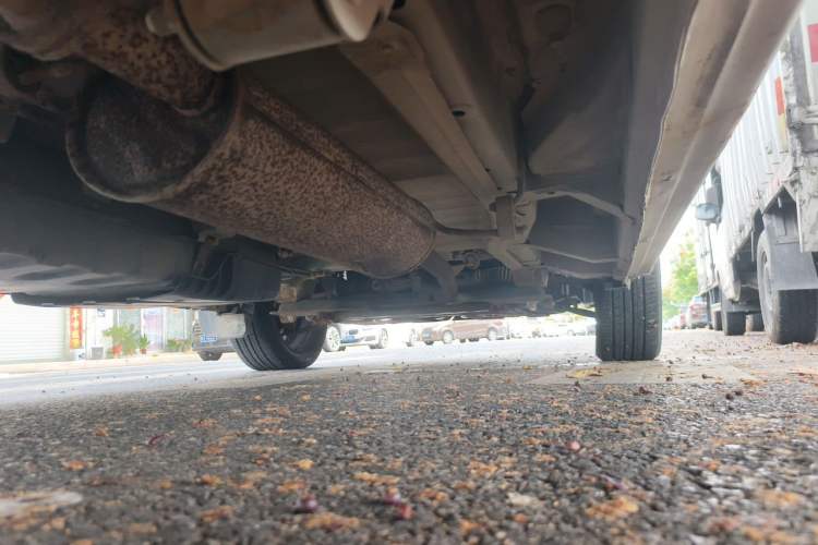 Used Dongfeng Shuaike 2010 1.6L Manual Utility Version Chassis Rear Right