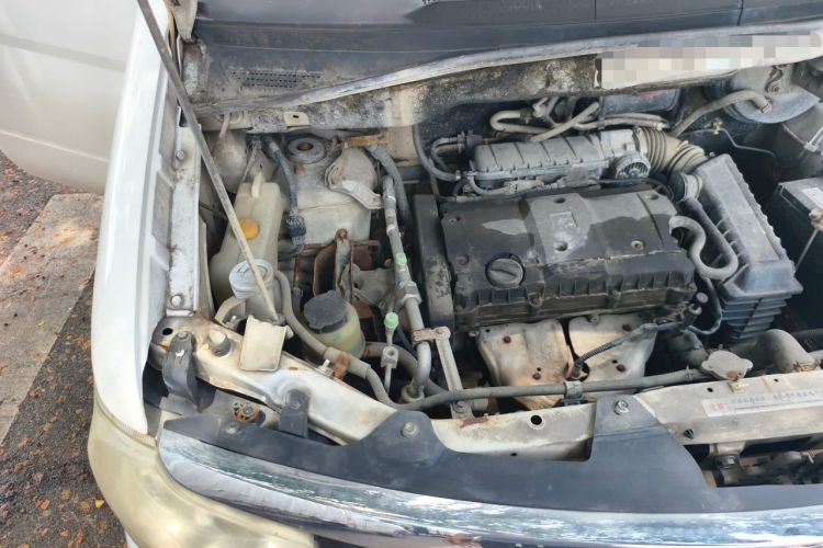 Used Dongfeng Shuaike 2010 1.6L Manual Utility Version Engine Bay Right