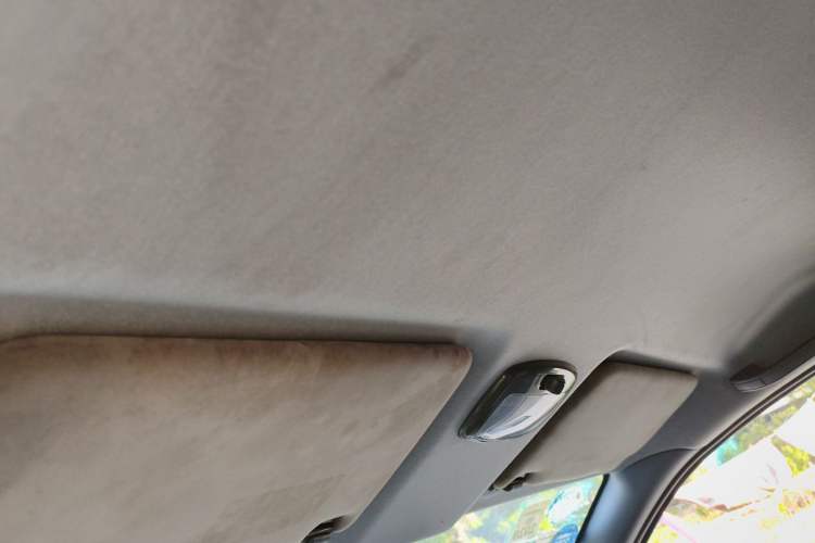 Used Dongfeng Shuaike 2010 1.6L Manual Utility Version Headliner