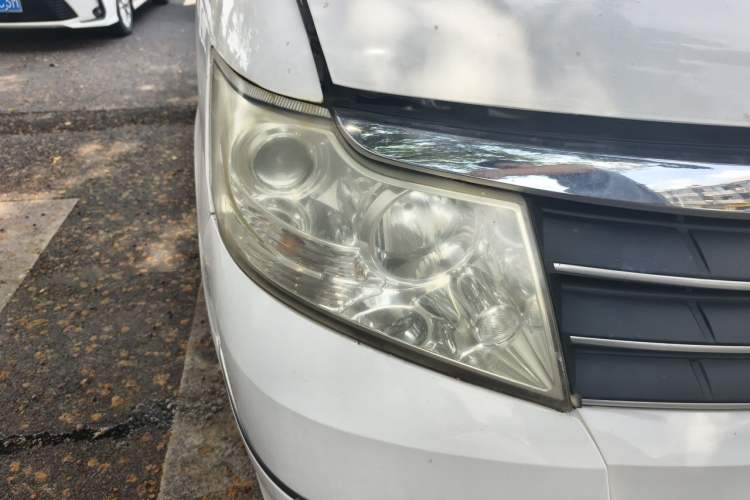 Used Dongfeng Shuaike 2010 1.6L Manual Utility Version Right Front Headlight