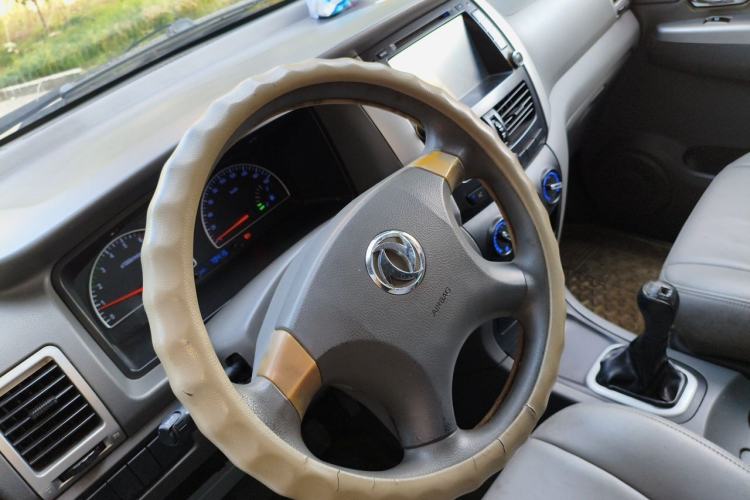 Used Dongfeng Shuaike 2010 1.6L Manual Utility Version Steering Wheel