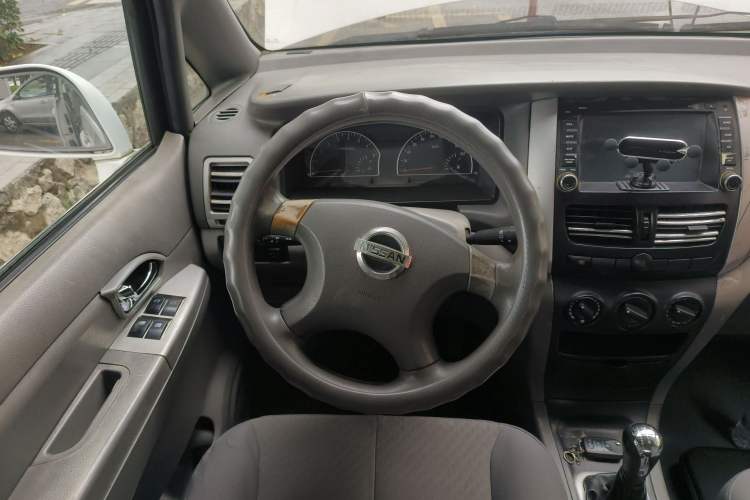 Used Dongfeng Shuaike 2010 1.6L Manual Luxury Edition Steering Wheel