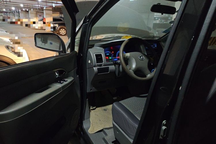 Used Dongfeng Shuaike 2011 1.6L Manual Practical 7-Seater Driver Seat