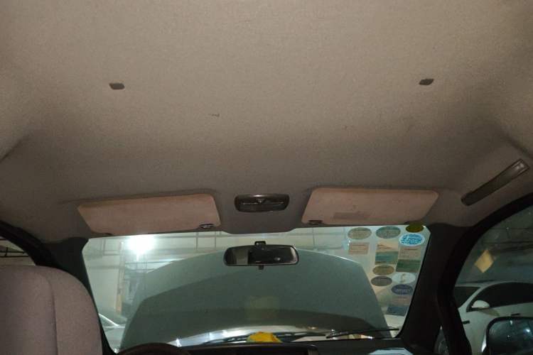 Used Dongfeng Shuaike 2011 1.6L Manual Practical 7-Seater Headliner
