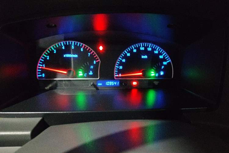 Used Dongfeng Shuaike 2011 1.6L Manual Practical 7-Seater Instrument Cluster