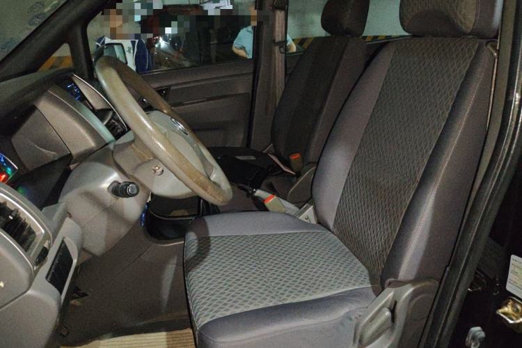 Used Dongfeng Shuaike 2011 1.6L Manual Practical 7-Seater Left Front Seat