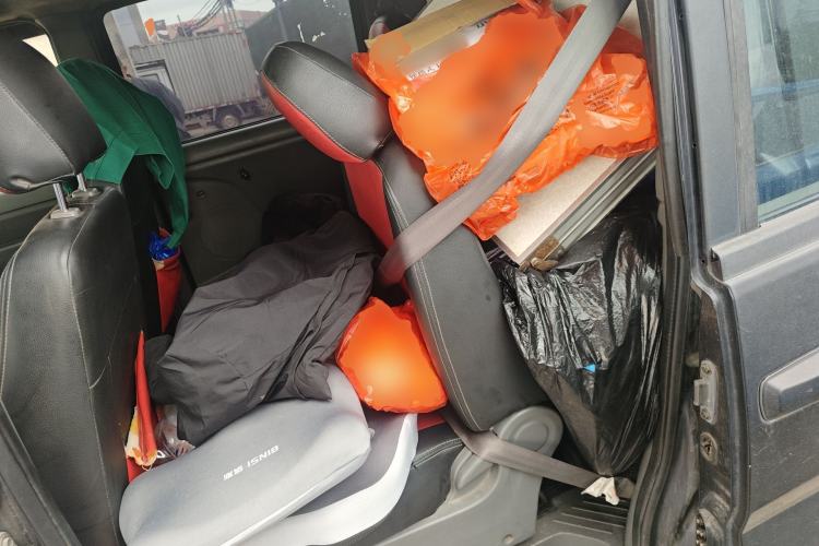 Used Dongfeng Shuaike 2011 1.6L Manual Comfort 7-Seater Left Rear Seat