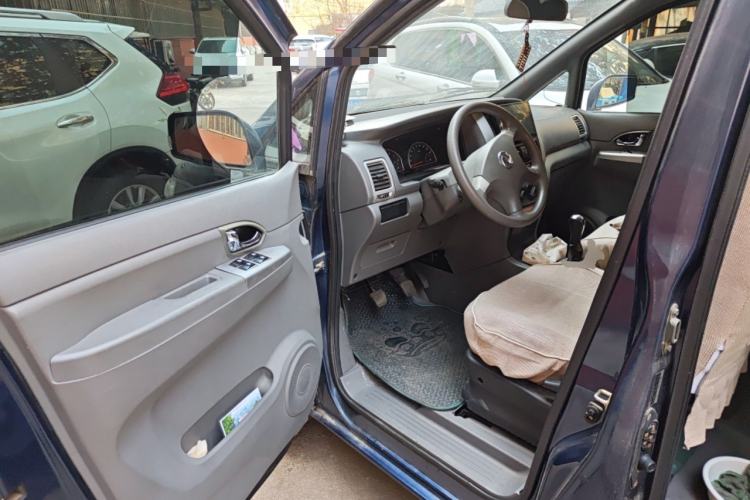 Used Dongfeng Shuaike 2011 1.6L Manual Comfort 7-Seater Driver Seat