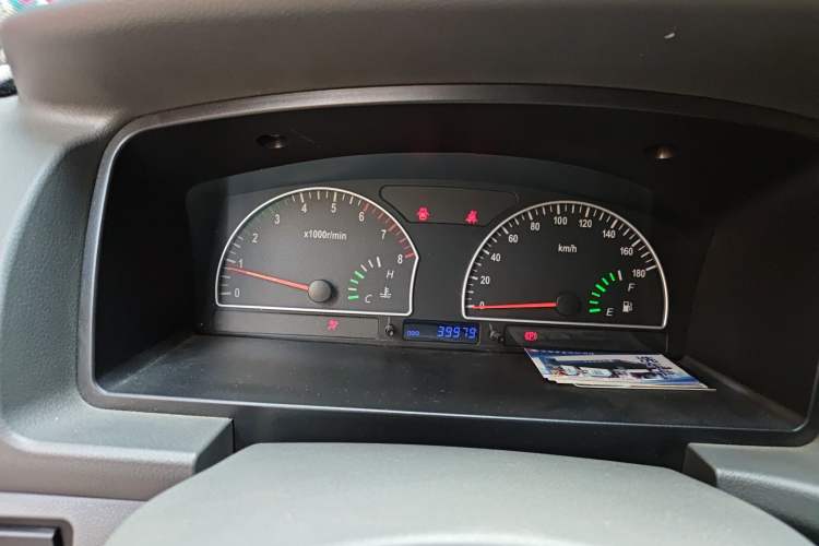 Used Dongfeng Shuaike 2011 1.6L Manual Comfort 7-Seater Instrument Cluster