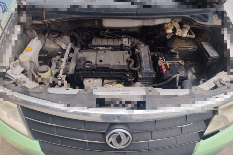 Used Dongfeng Shuaike 2011 1.6L Manual Comfort 7-Seater Engine Bay
