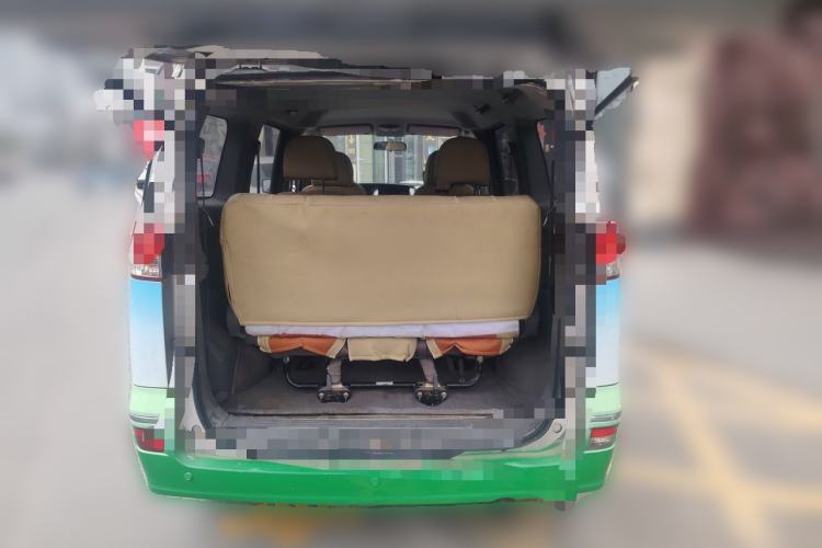 Used Dongfeng Shuaike 2011 1.6L Manual Comfort 7-Seater Trunk