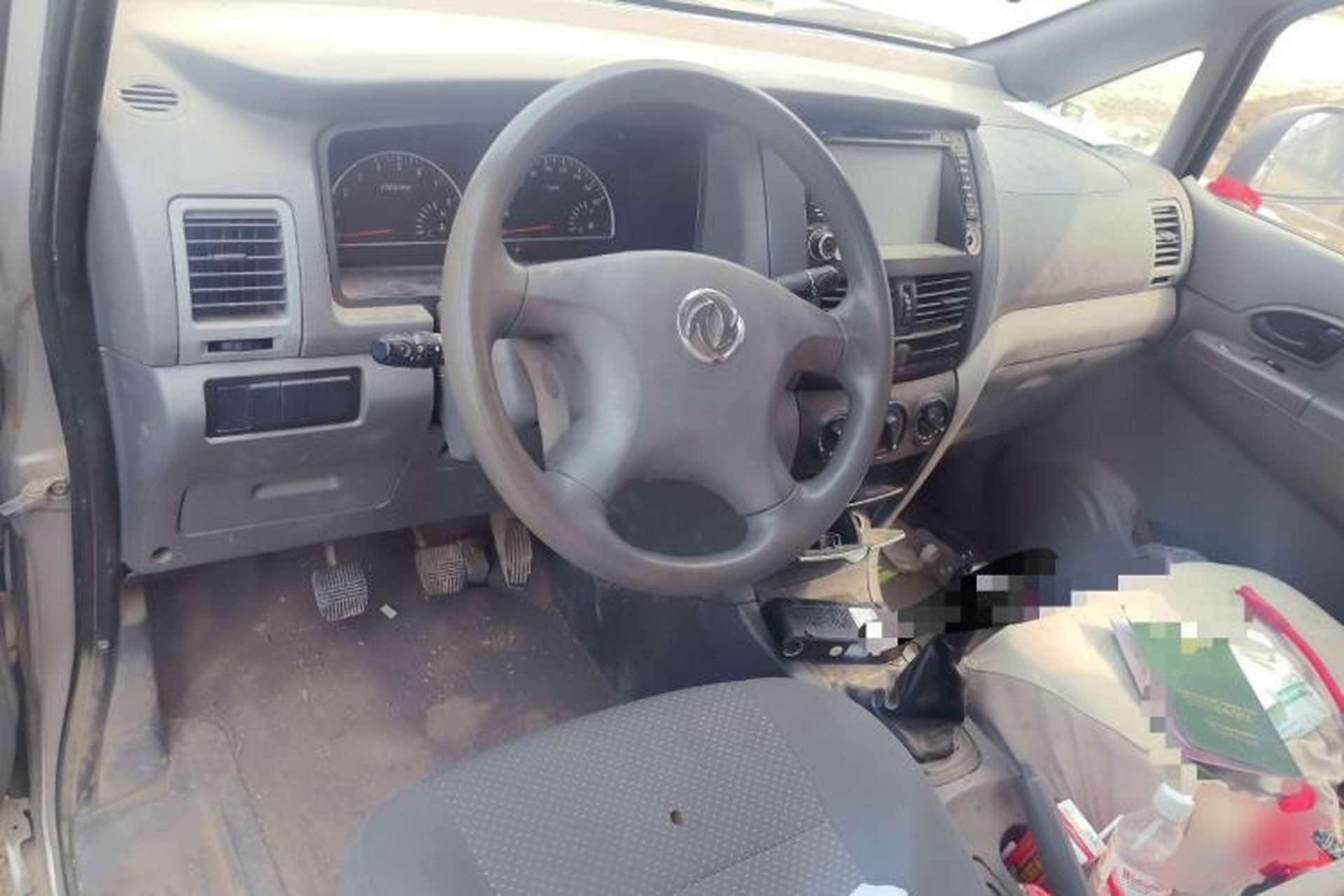 Used Dongfeng Shuaike 2011 1.5L Manual Standard 5-Seater China IV Center Console