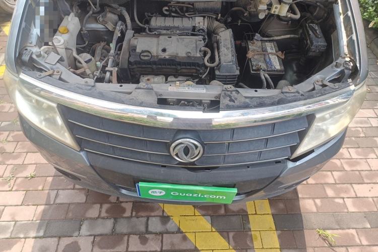 Used Dongfeng Shuaike 2011 1.6L Manual Comfort 7-Seater Engine Bay