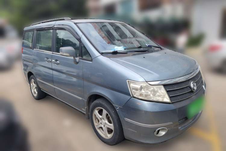 Used Dongfeng Shuaike 2011 1.6L Manual Comfort 7-Seater Front Right 45 Deg