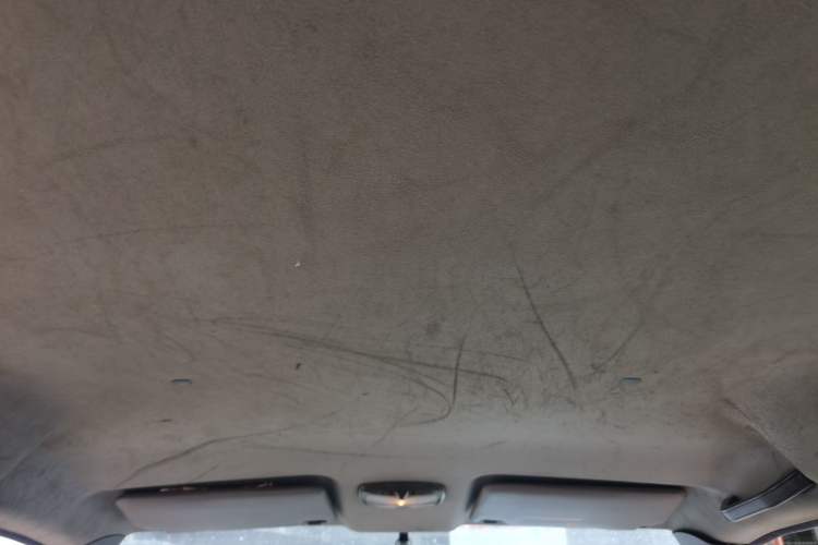 Used Dongfeng Shuaike 2011 1.6L Manual Comfort 7-Seater Headliner
