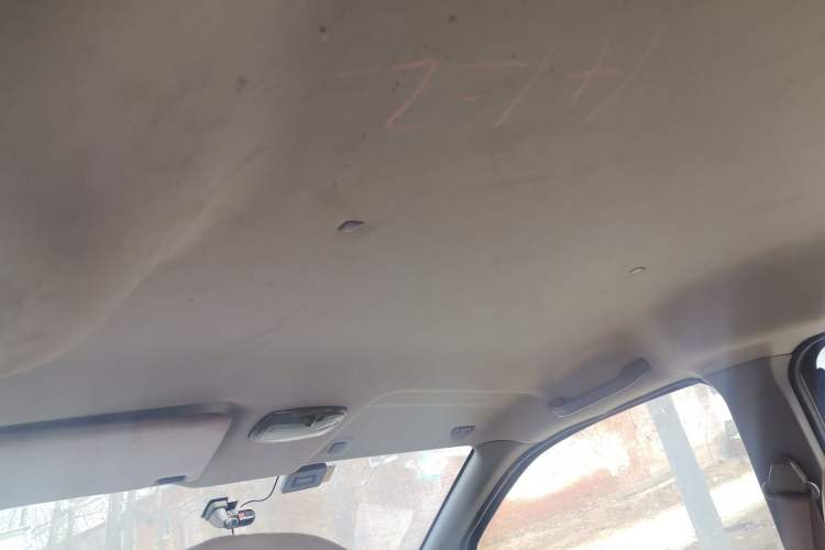 Used Dongfeng Shuaike 2011 1.5L Manual Standard 5-Seater China IV Headliner