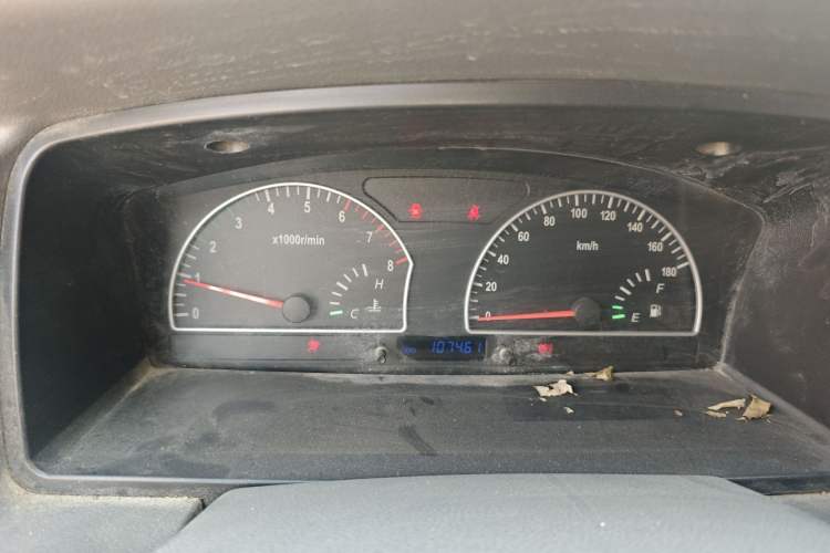 Used Dongfeng Shuaike 2011 1.6L Manual Comfort 7-Seater Instrument Cluster