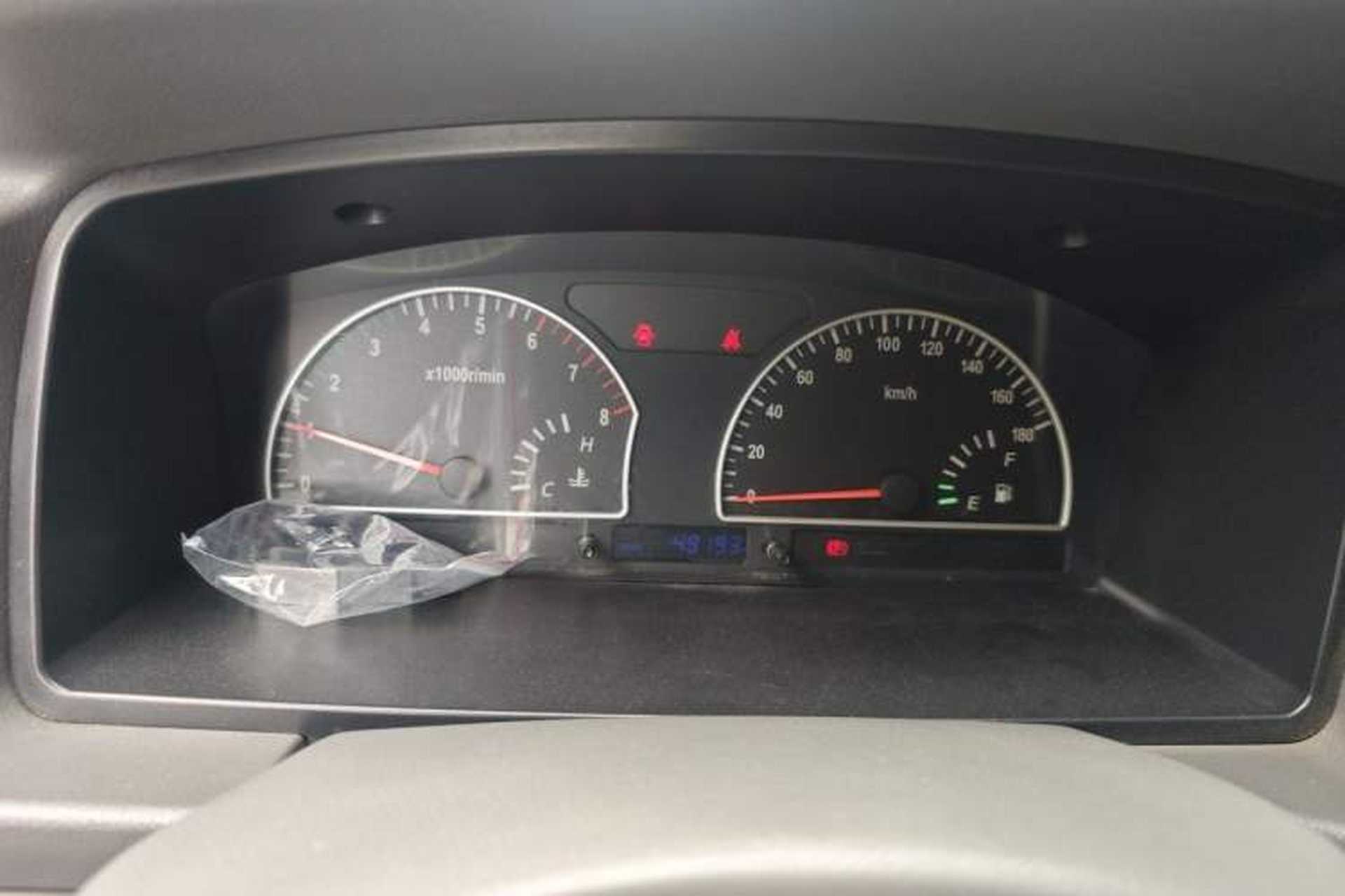 Used Dongfeng Shuaike 2011 1.6L Manual Comfort 7-Seater Instrument Cluster