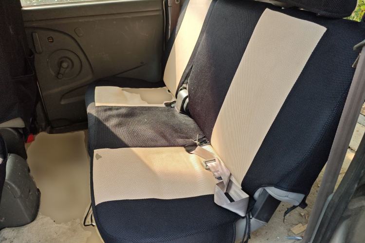 Used Dongfeng Shuaike 2011 1.5L Manual Standard 5-Seater China IV Left Rear Seat