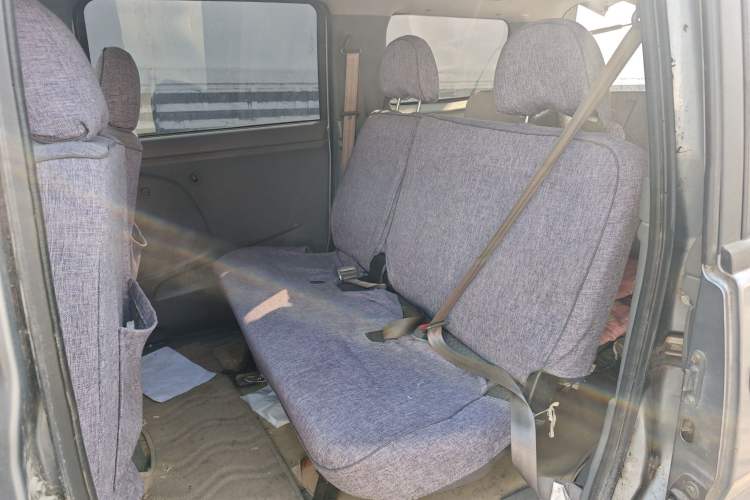 Used Dongfeng Shuaike 2011 1.6L Manual Comfort 7-Seater Left Rear Seat