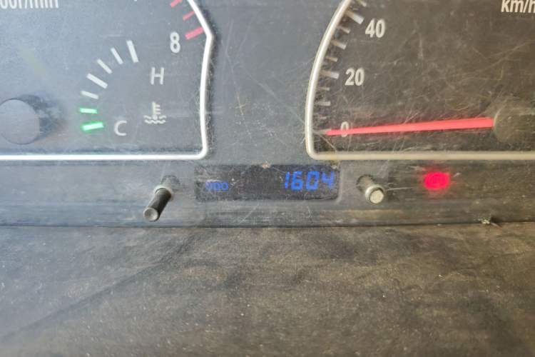Used Dongfeng Shuaike 2011 1.5L Manual Standard 5-Seater China IV Odometer Close Up