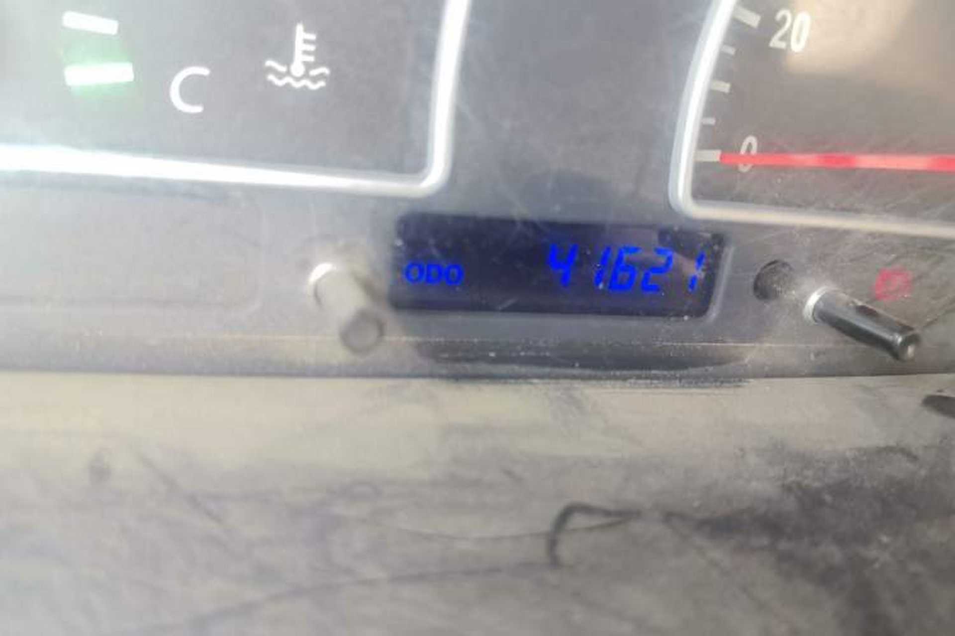 Used Dongfeng Shuaike 2011 1.5L Manual Standard 5-Seater China IV Odometer Close Up