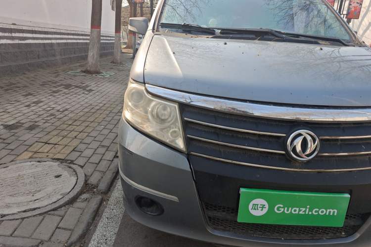 Used Dongfeng Shuaike 2011 1.6L Manual Comfort 7-Seater Right Front Headlight