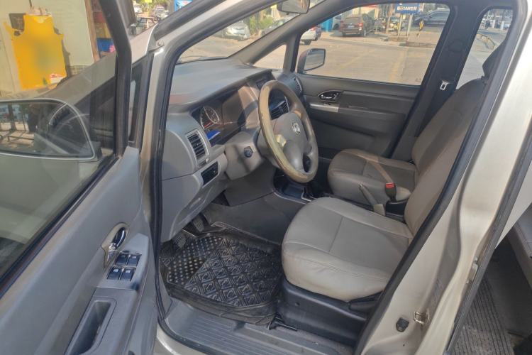 Used Dongfeng Shuaike 2011 1.6L Manual Luxury 7-Seater Driver Seat