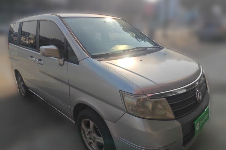 Used Dongfeng Shuaike 2011 1.6L Manual Luxury 7-Seater Front Right 45 Deg