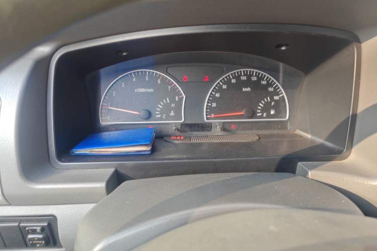 Used Dongfeng Shuaike 2011 1.6L Manual Luxury 7-Seater Instrument Cluster