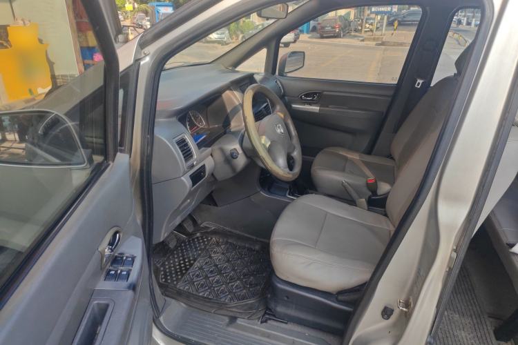 Used Dongfeng Shuaike 2011 1.6L Manual Luxury 7-Seater Left Front Seat