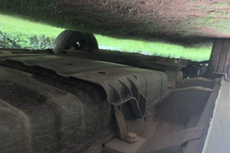 Used Dongfeng Shuaike 2011 1.6L Manual Commercial 5-Seater Chassis Front Left