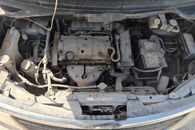 Used Dongfeng Shuaike 2011 1.6L Manual Comfort 7-Seater Engine Bay