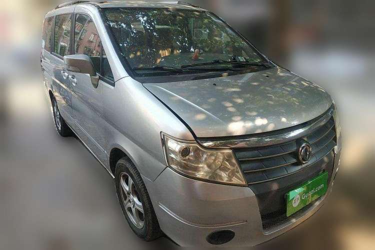 Used Dongfeng Shuaike 2011 1.6L Manual Comfort 7-Seater Front Right 45 Deg