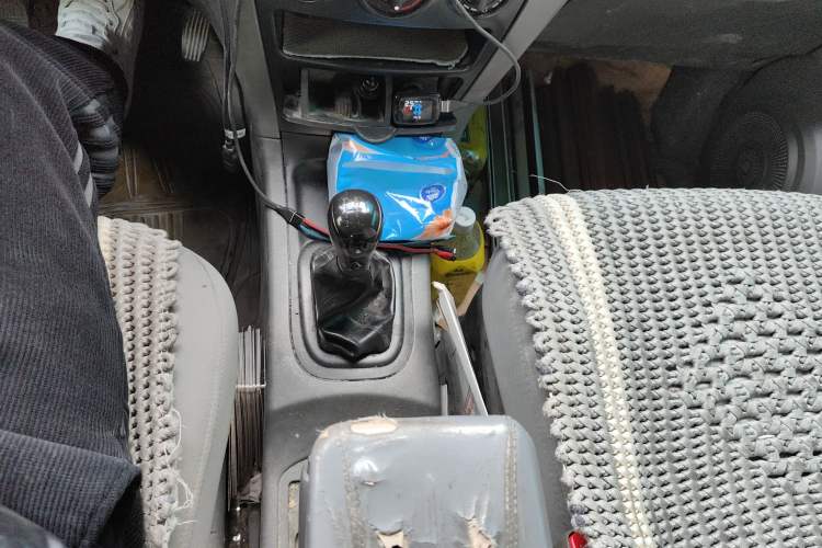 Used Dongfeng Shuaike 2011 1.5L Manual Comfort 7-Seater China IV Standard Gear Lever